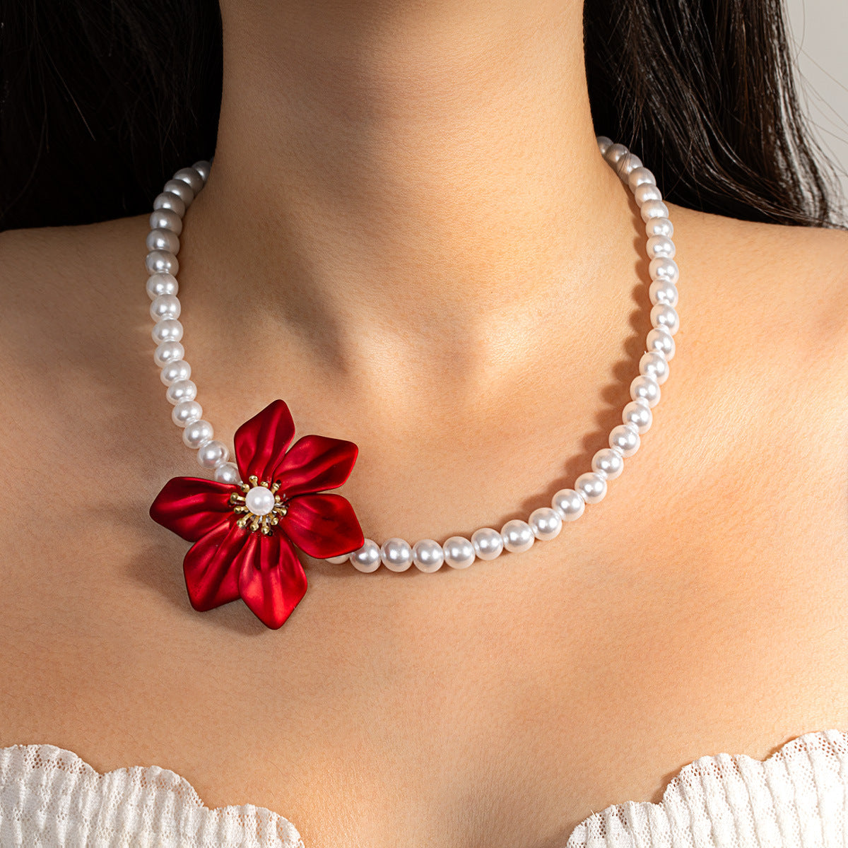 Fashionable Pearl And Flower Jewelry Set