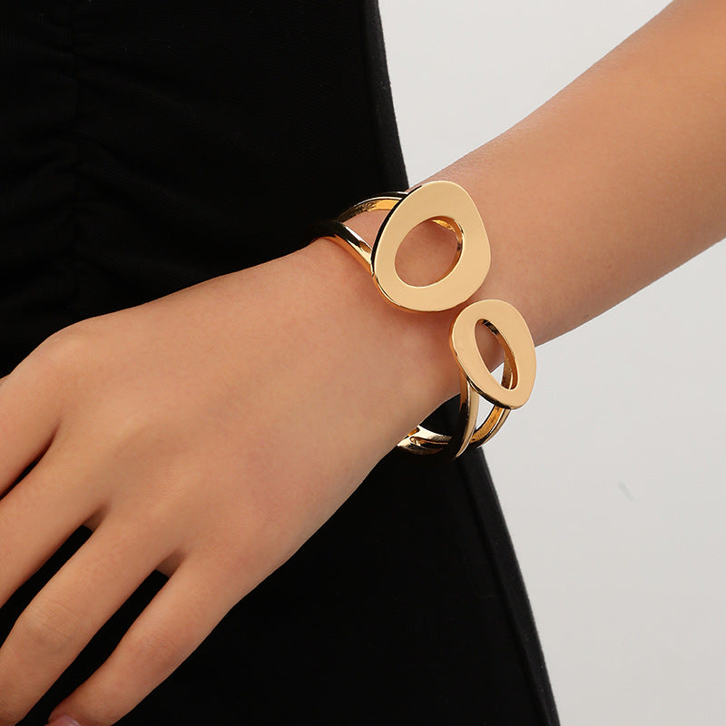 Irregular Wave Bracelet